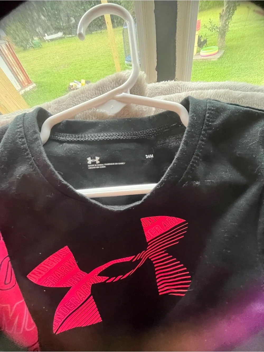 Toddler 24m Under Armour Black Tee and leggings with Pink Logo